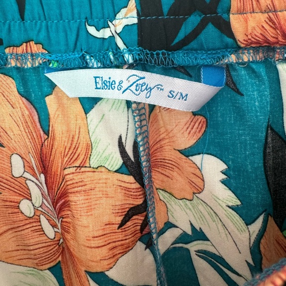 Elsie & Zoey Wrap skirt size S/M - Picture 3 of 6